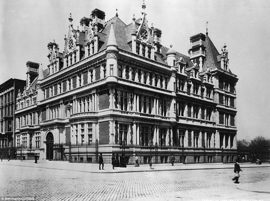 1894, Manhattan: The Vanderbilt Mansion on 5th Avenue, residence of Cornelius Vanderbilt