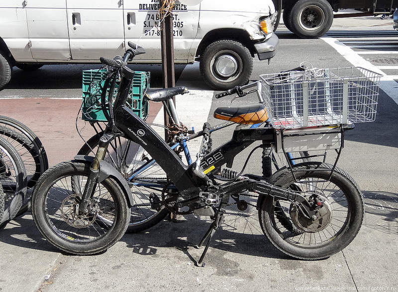 Ридус показал 50 велосипедов Нью-Йорка  - фото 49