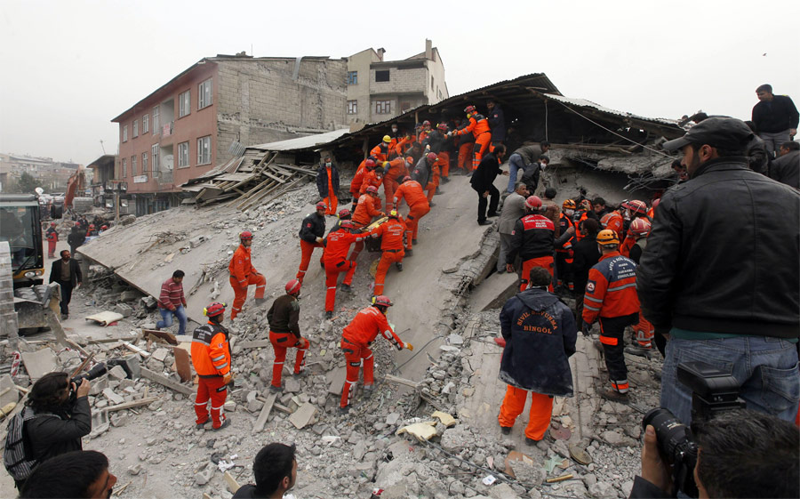Последствия землетрясения в Турции. © Osman Orsal/Reuters