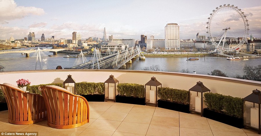 The penthouse suite of the Corinthia Hotel in London offers one of the best view of the city, including the River Thames and the London Eye