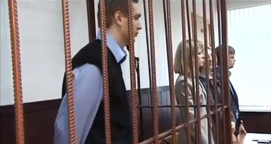 Вынесение приговора в здании суда Владимиру Макрову, обвинявшемуся по делу о педофилии. Кадр из видеоролика Youtube. © Denndroid