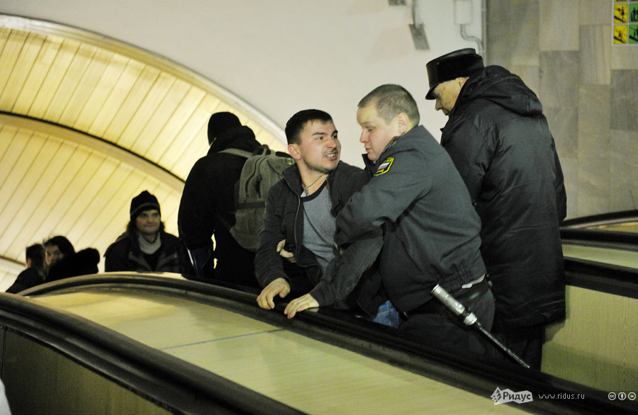 Задержание безбилетника в московском метро. © Антон Тушин/Ridus.ru