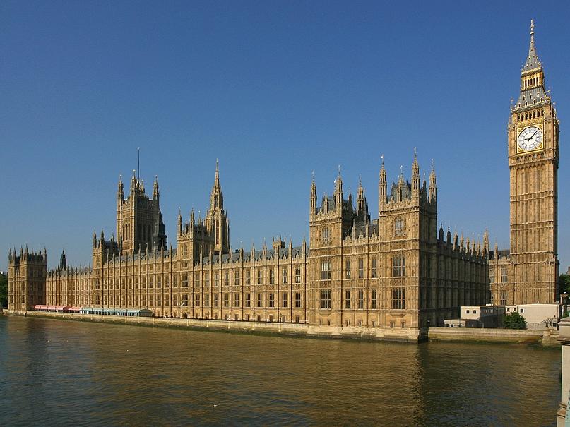 Британский парламент. Фото с сайта mbiru.com
