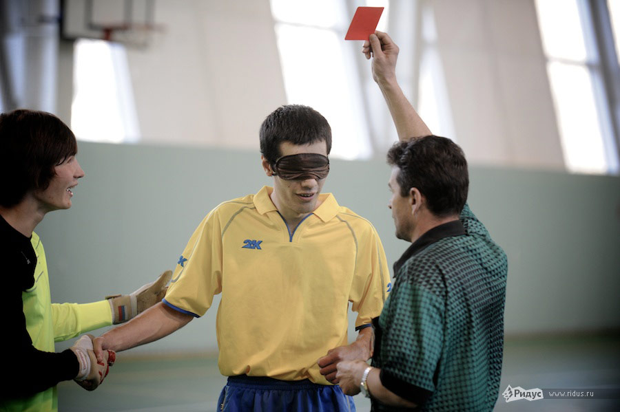 турнир по футболу слепых в Москве