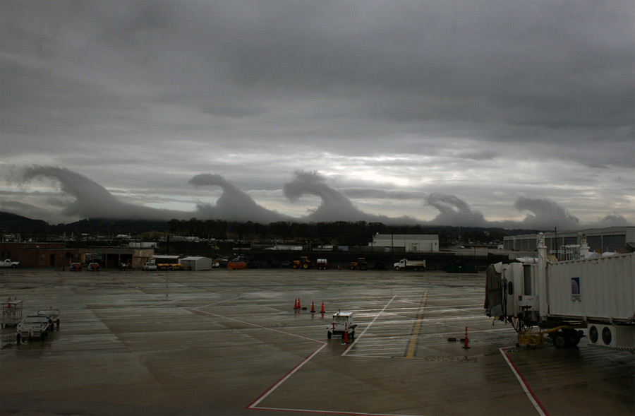 Необычные облака в Алабаме. © Mike Roth/Flickr