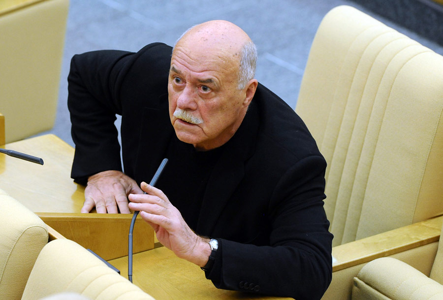 Станислав Говорухин во время пленарного заседания Госдумы. © Валерий Шарифулин/ИТАР-ТАСС