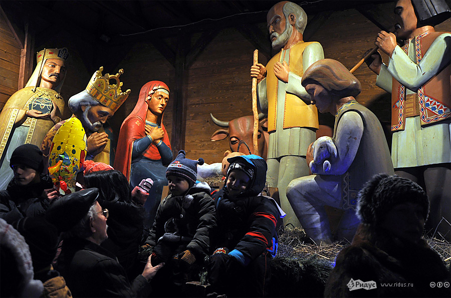 Во Львове повсюду выставлены рождественские вертепы. © Василий Максимов/Ridus.ru