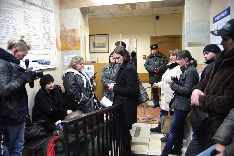 Поход жителей общежития «Московского шелка» в мэрию.