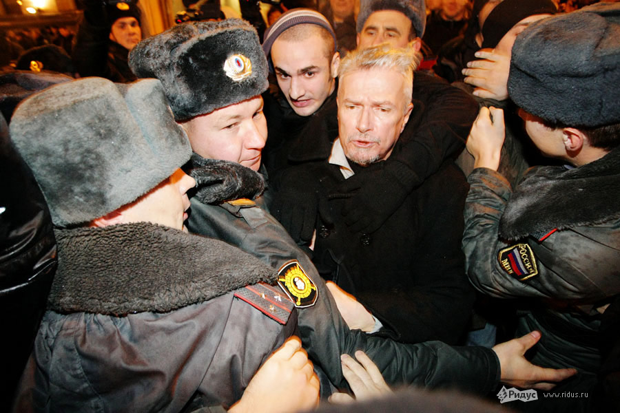 Задержание Эдурда Лимонова на Триумфальной площади. © Антон Тушин/Ridus.ru