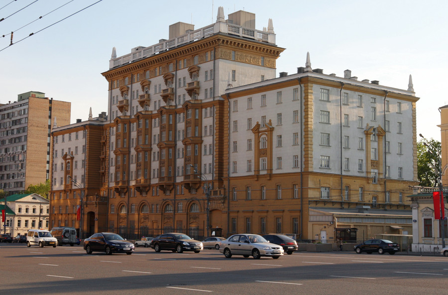 Здание американского посольства в Москве. © Илья Питалев/РИА Новости