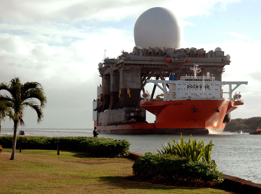 Радар, аналогичный установленному на острове Кваджалейн. © AP Photo/US Navy — Ryan C. McGinley