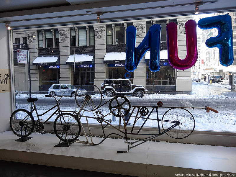 Ридус показал 50 велосипедов Нью-Йорка  - фото 19