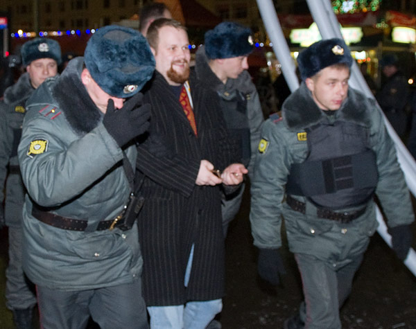 Задержание Дмитрия Демушкина 4 декабря на площади Революции. © Александр Вильф/РИА Новости