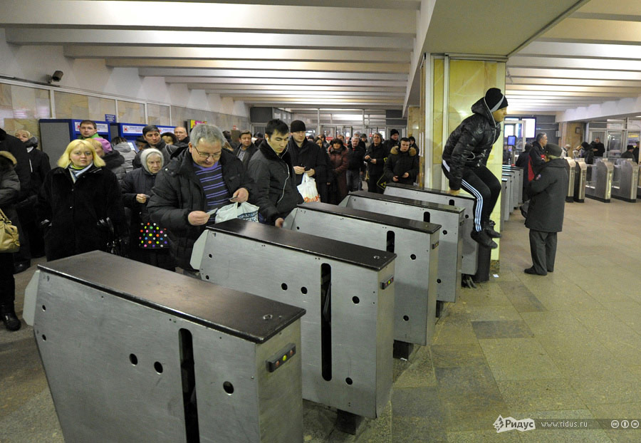 Безбилетник в московском метро. © Антон Тушин/Ridus.ru