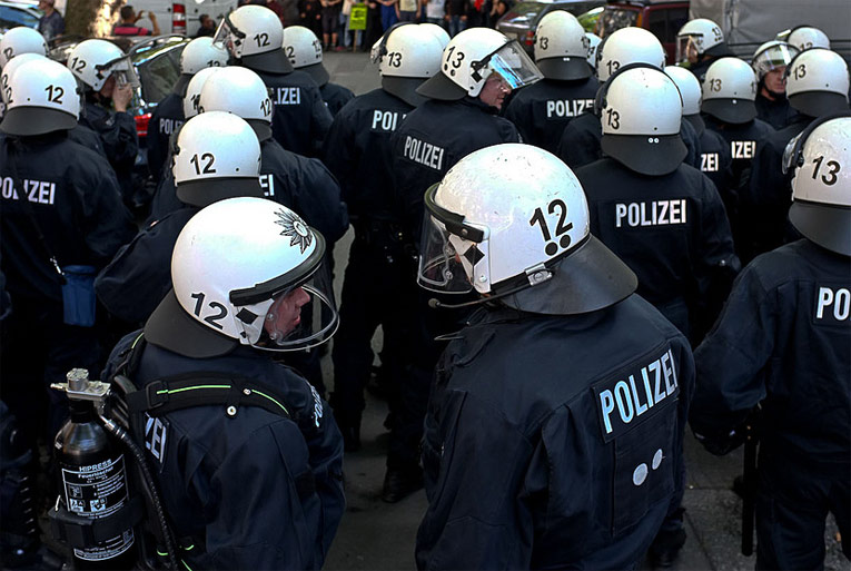Полиция пыталась не допустить столкновений между неонацистами и антифашистами. © dortmundquer/flickr.com (CC BY 2.0)