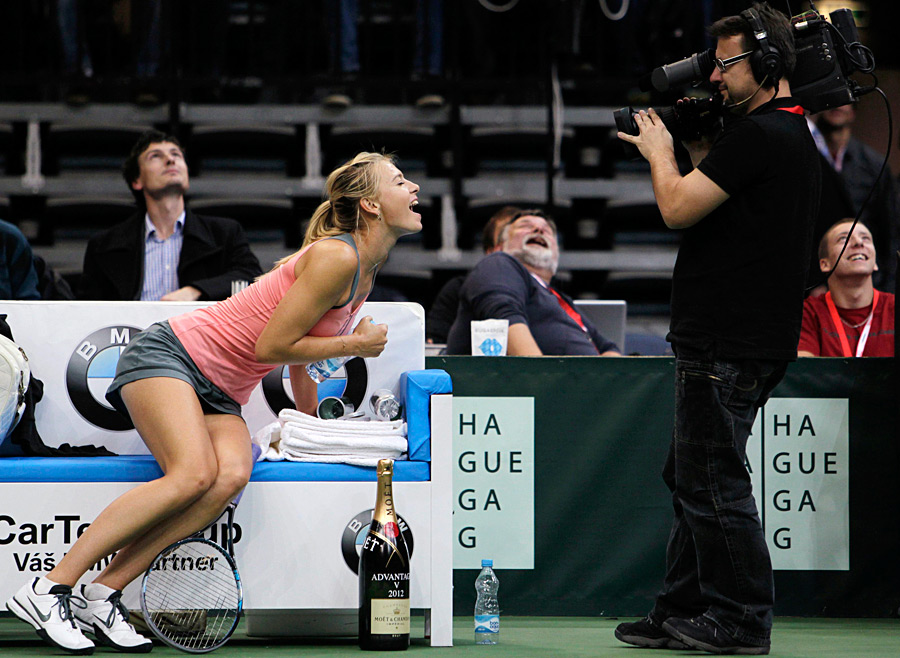 Красавица Мария Шарапова стала лучшей теннисисткой России  2012 года