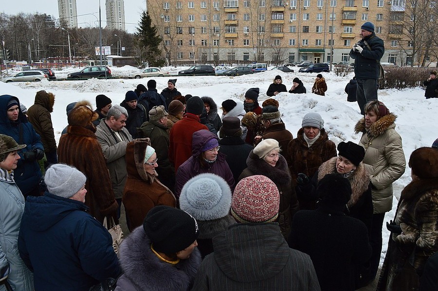 23 марта в Москве прошел пикет, посвященный строительству Северо-Западной хорды в Москве