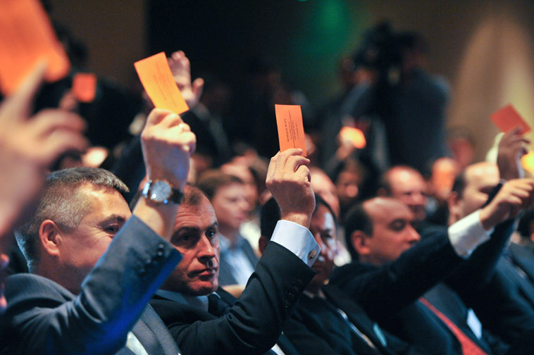 Голосование на альтернативном съезде «Правого дела». © Митя Алешковский/ИТАР-ТАСС