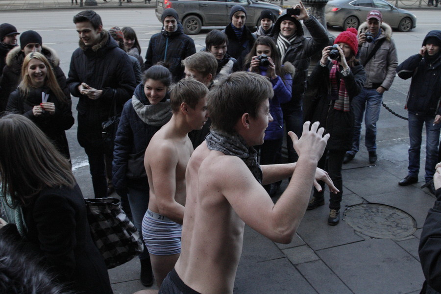 В Петербурге прошел пробег в трусах/ © Родион Иродионов/Ридус