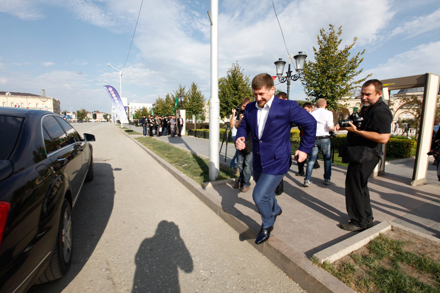 Рамзан Кадыров на площади имени Ахмата Кадырова. © Сергей Узаков/ИТАР-ТАСС