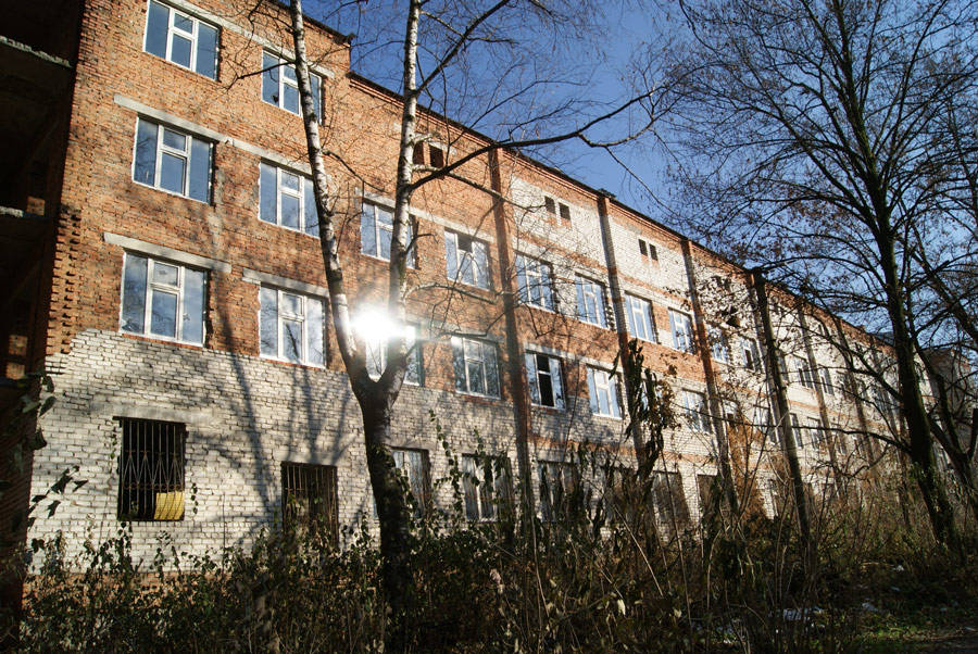 Недостроенное здание детской больницы в Северной Осетии. © bezpontovaia.livejournal.com