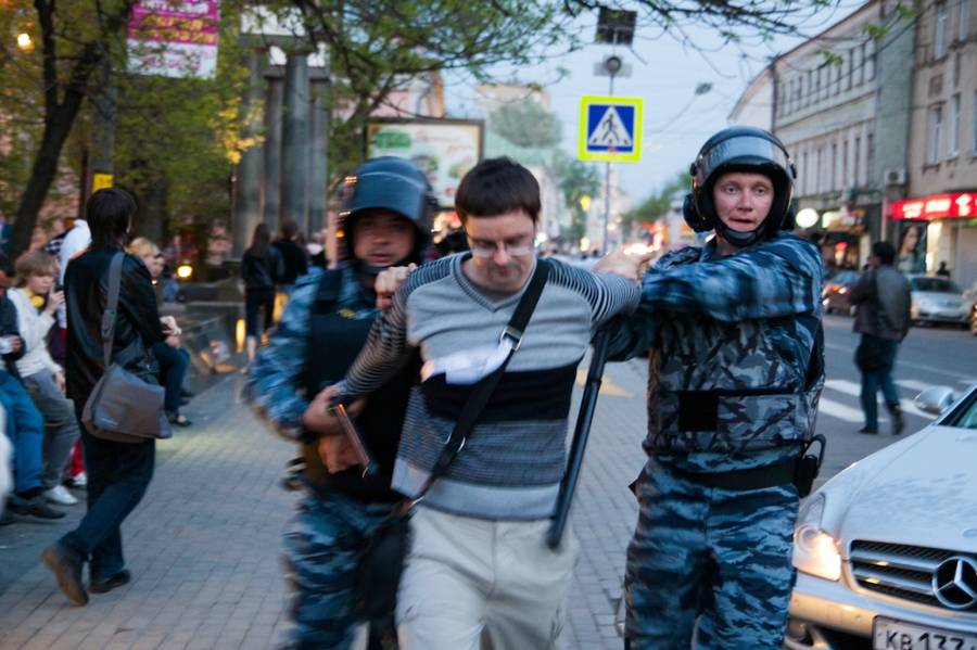 Задержания возле станции метро Новокузнецкая