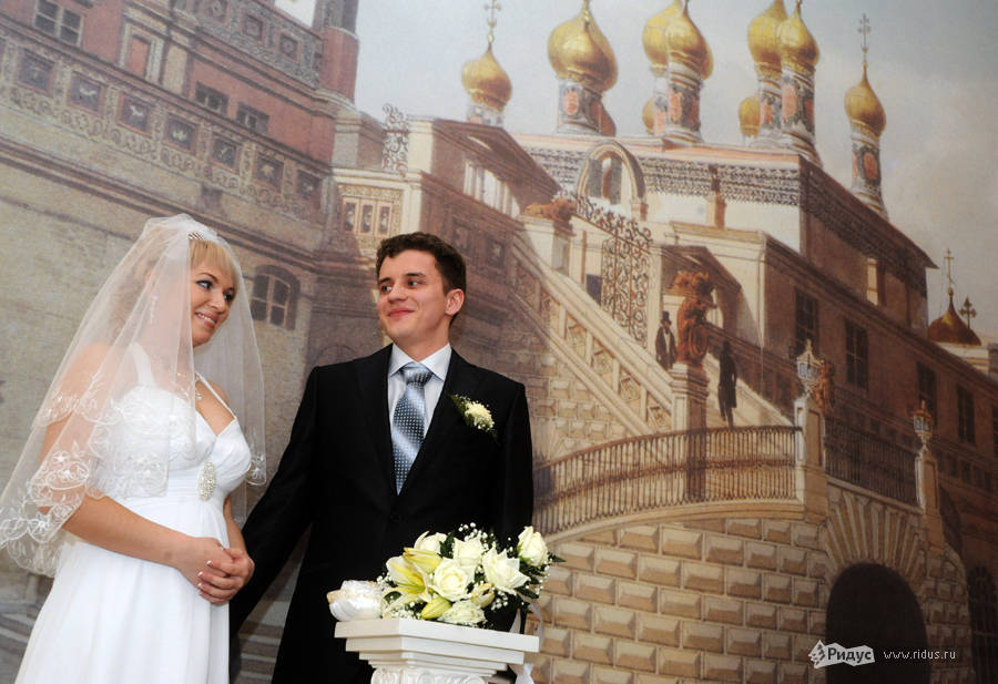 Торжественная церемония бракосочетания 11 ноября 2011 года в Московском ЗАГСе. © Василий Максимов/Ridus.ru