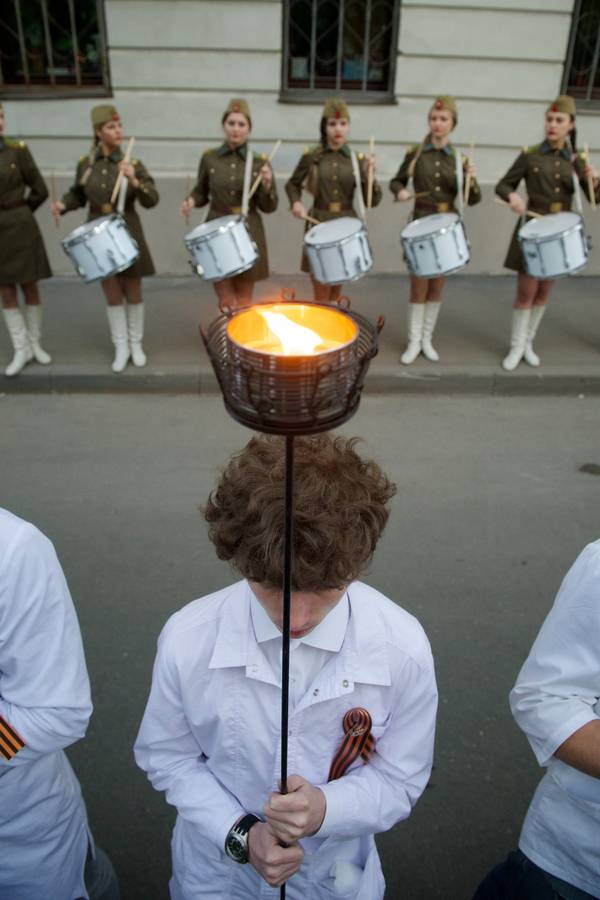 Факельное шествие студентов Московского государственного медико-стоматологического университета