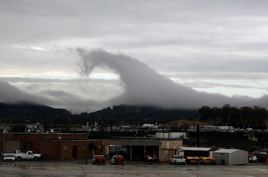 Необычные облака в Алабаме. © Mike Roth/Flickr
