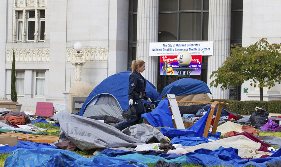 Палаточный лагерь демонстрантов в Окленде был ликвидирован. © Kim White/Reuters