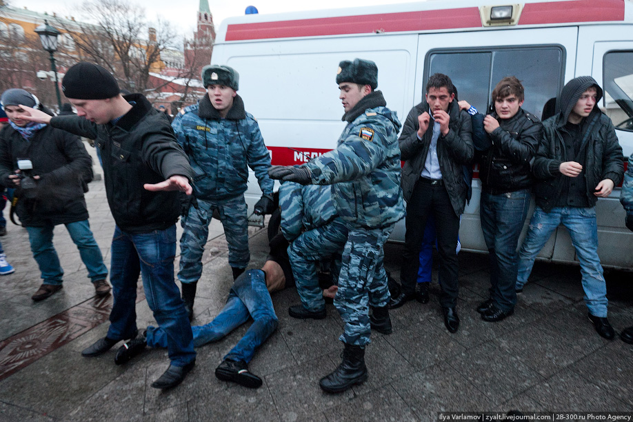 Беспорядки на Манежной площади в Москве 11 декабря 2010 года