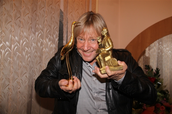 Дмитрий Харатьян с наградами