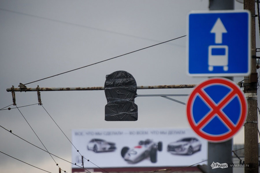 Указатель полосы для общественного транспорта. © Антон Белицкий/Ridus.ru