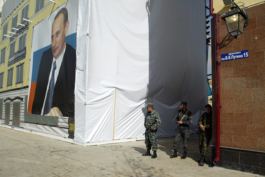 На проспекте им. В. В. Путина в Грозном. © Саид Гуциев/РИА Новости