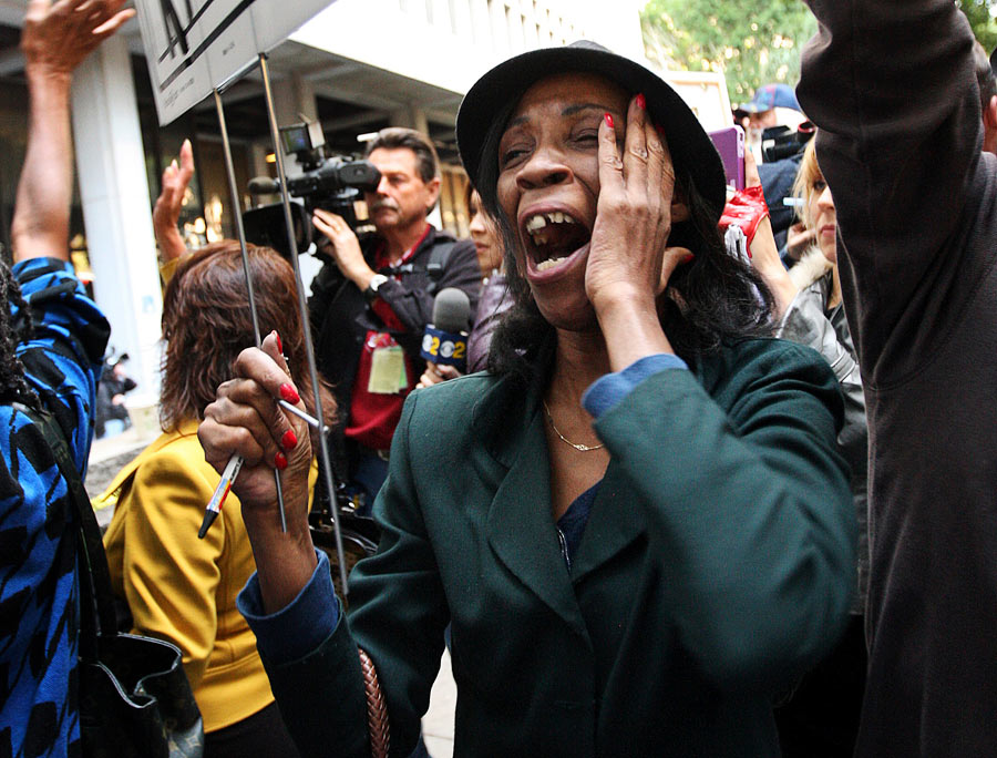 Фанаты певца встретили приговор Мюррею овацией. © David McNew/REUTERS