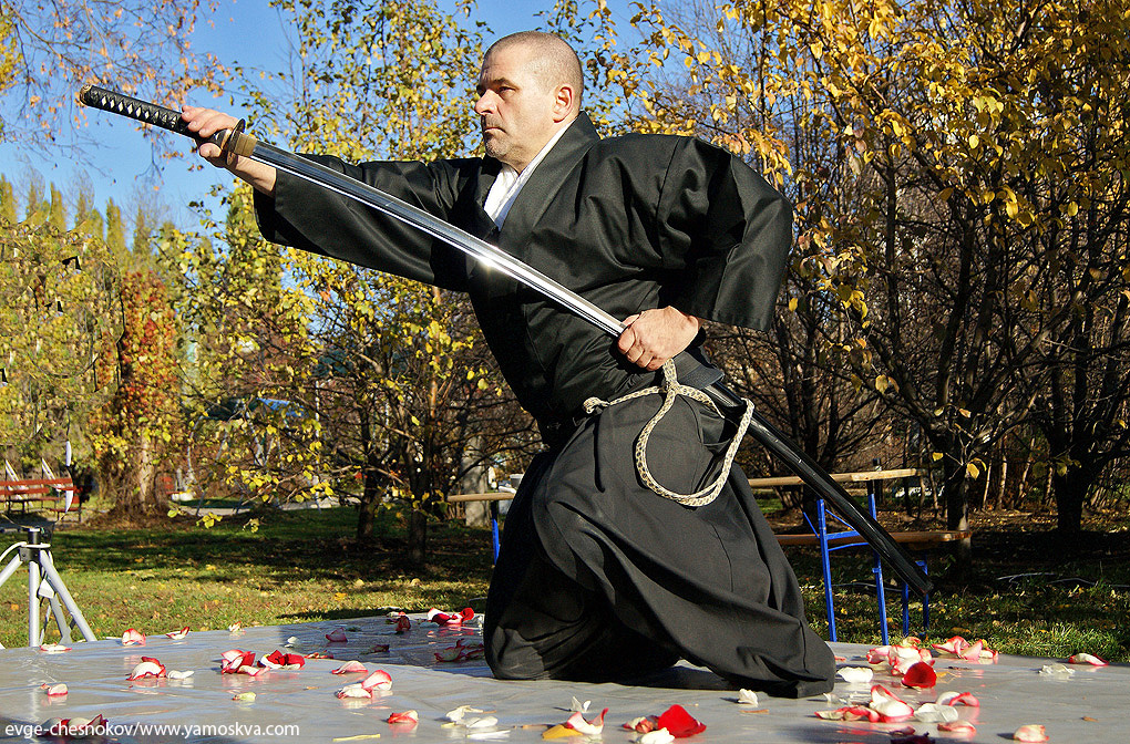 Самурайский ритуал с мечом