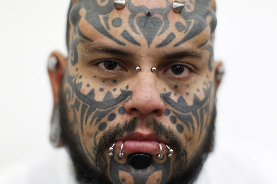 Участник выставки Expo Tattoo 2012 Venezuela в Каракасе. © Jorge Silva/Reuters