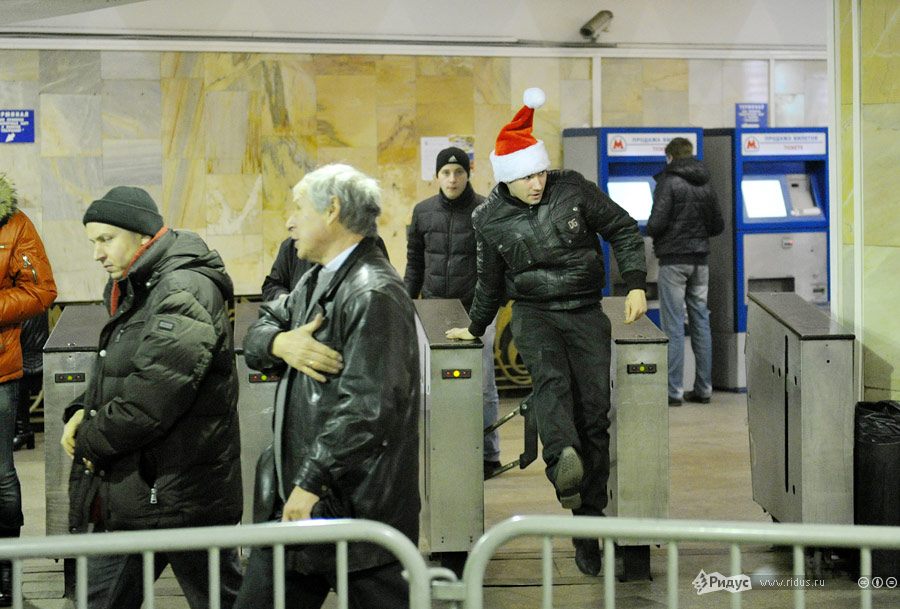 Безбилетник в московском метро. © Антон Тушин/Ridus.ru