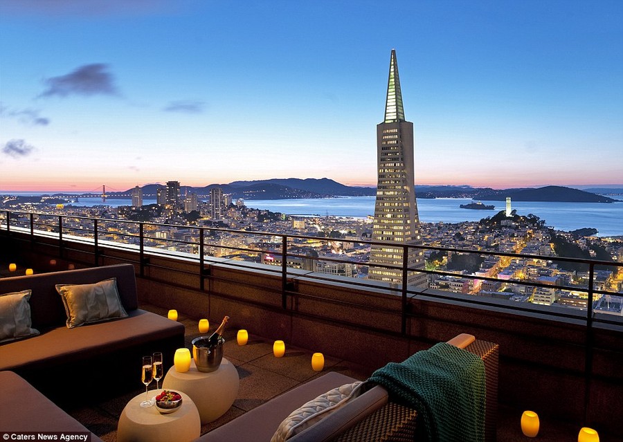The Oriental Suite (presidential) at the Mandarin Oriental, San Francisco, offers a fantastic view of the Transamerica Pyramid