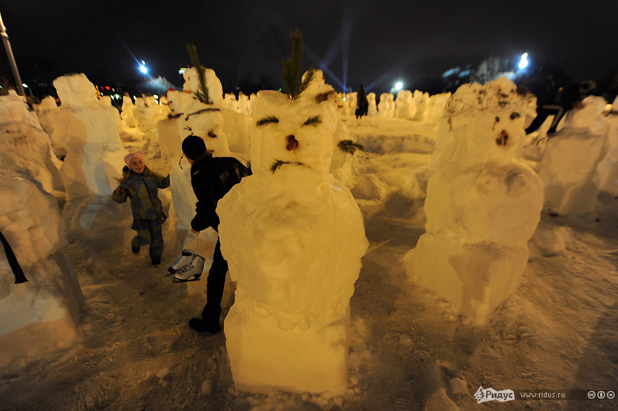 Флэшмоб снеговиков в ЦПКИО. © Василий Максимов/Ridus.ru
