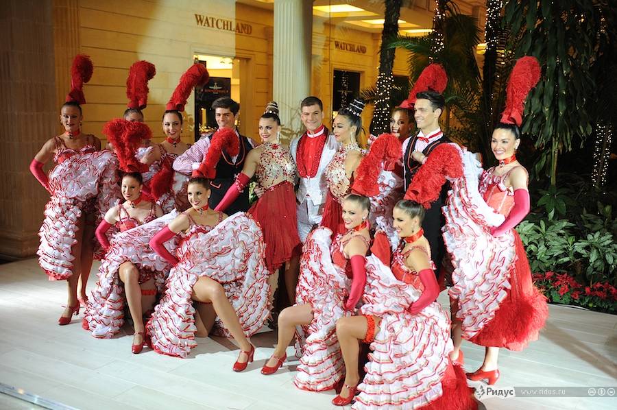 Танцоры одного из известнейших номеров «Френч канкан» кабаре «Мулен Руж». © Антон Белицкий/Ridus.ru