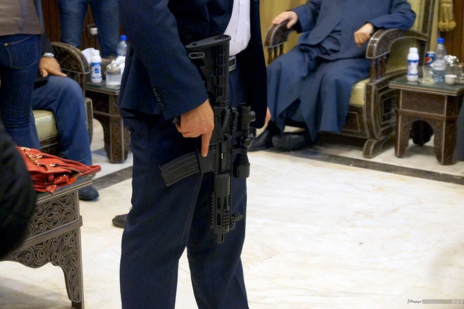 Охрана ливанского генерала.