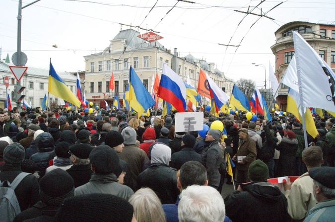 Антивоенное шествие оппозиции на Бульварном кольце