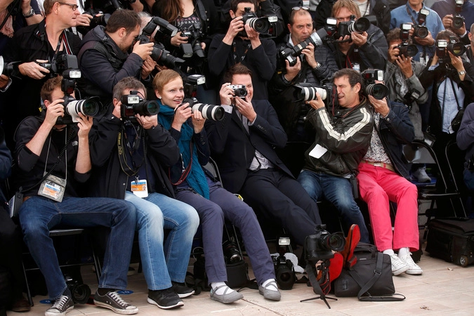 Актёр Ченнинг Татум среди фотографов.