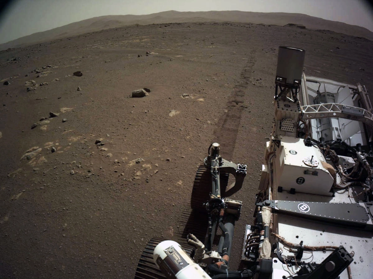 Вид на Марс с одной из камер Perseverance © NASA