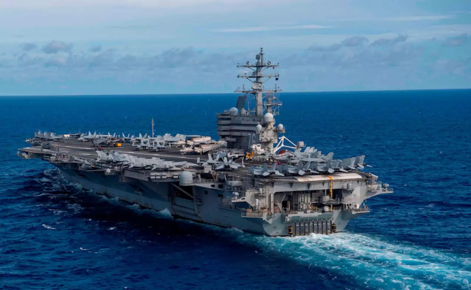 Авианосец Авианосец