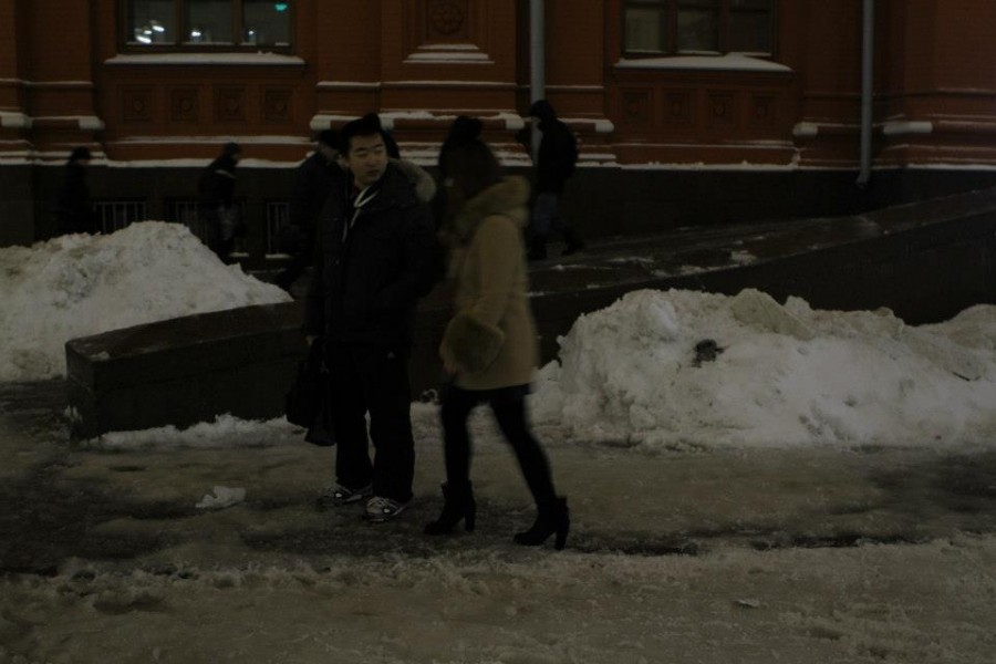 Промокшие ноги иностранцев в России...Или Собянин не обнаружил в Москве заторов из-за снега!