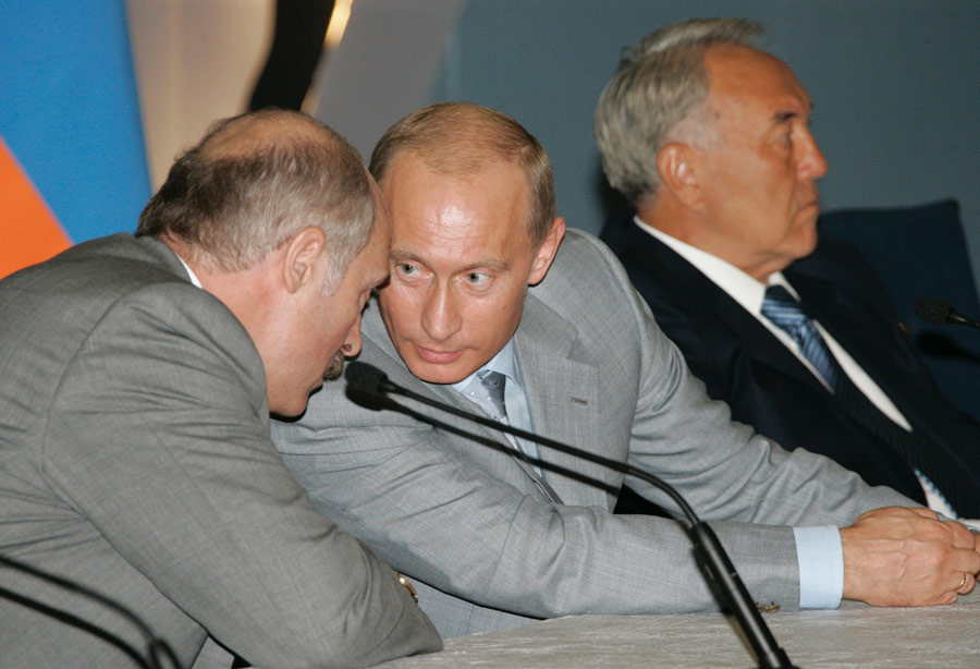 Александр Лукашенко, Владимир Путин и Нурсултан Назарбаев в 2006 году. © Сергей Жуков/РИА Новости