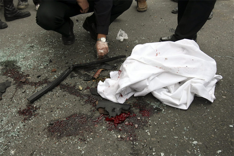 На месте убийства иранского ученого-ядерщика Мостафа Ахмади-Рошана. © Meghdad Madadi/Fars News/Reuters