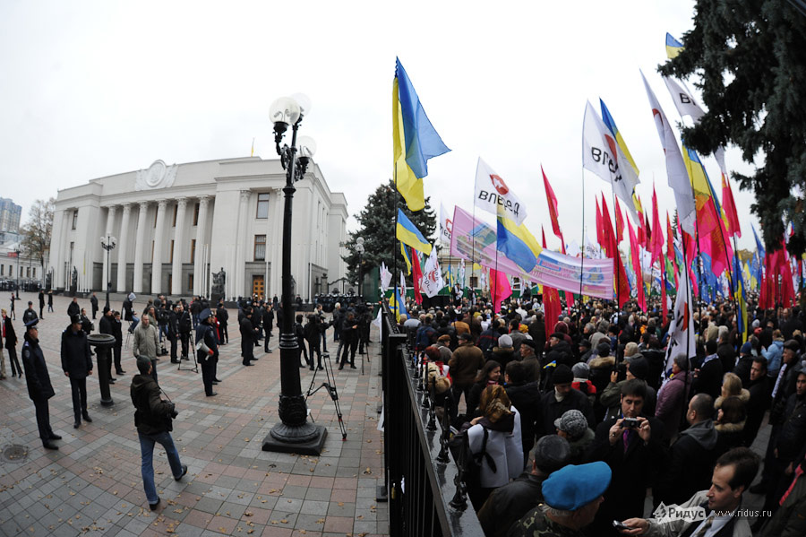 Штурм Верховной Рады в Киеве. © Сергей Полежака/Ridus.ru